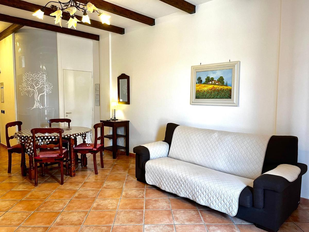 B&B Civico 28 Mercato San Severino Bagian luar foto